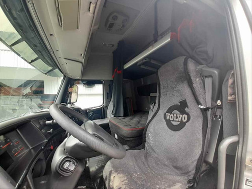 Imagem 12 de 14 de Volvo Fh 460 6x2t 2014/2014 I-shift Globetrotter