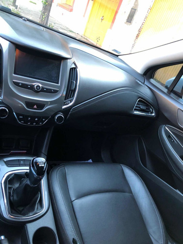 Chevrolet Cruze Lt Mt 1.4 Hatchback