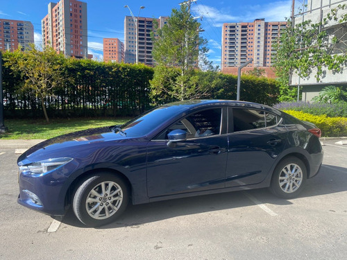 Mazda 3 2.0 Touring