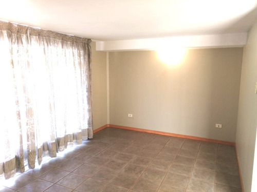 Vendo Casa 3d-3b Sector Seguro Y Excelente Conectividad