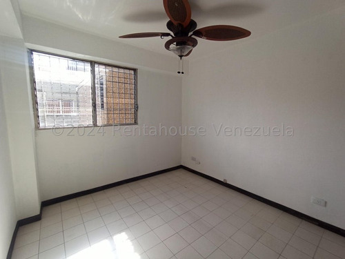 Oportunidad Apartamento En Alquiler En Santa Paula (24-19489) / Hairol Gutierrez