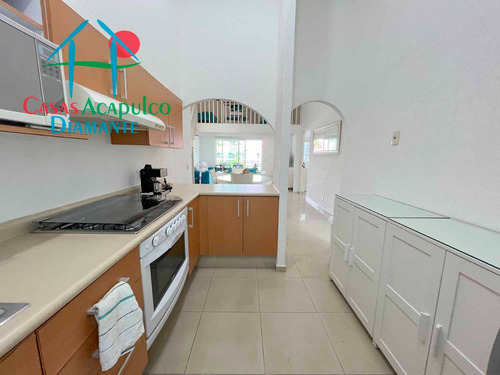 Cad Diamante Lakes Zafiro 316. Terraza Con Vista A Los Jardines Y Albercas