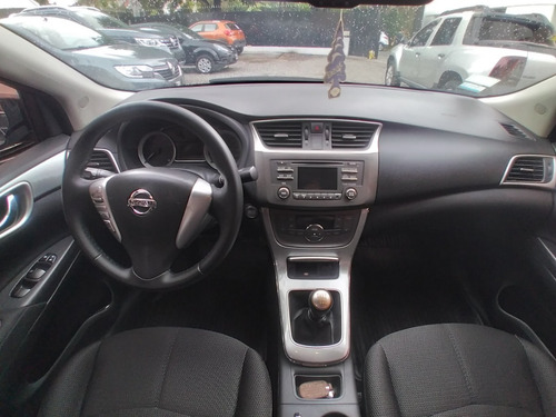Imagen 3 de 10 de Nissan Sentra Advance Mt Año 2014
