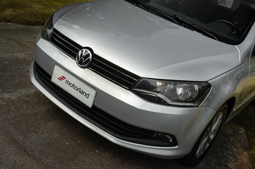 Volkswagen Gol Sedan - Motorland Permuto / Financio