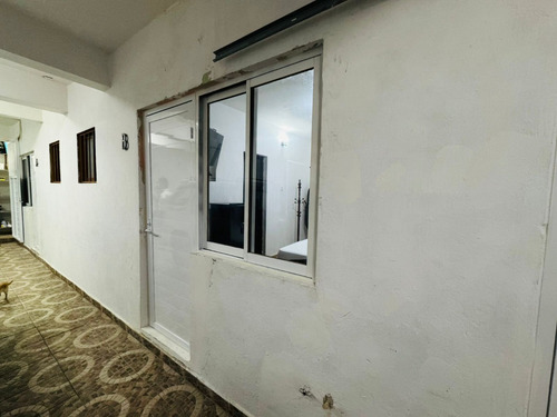 Habitación En Renta Zona Centro Veracruz Amueblada Y Climatizada.