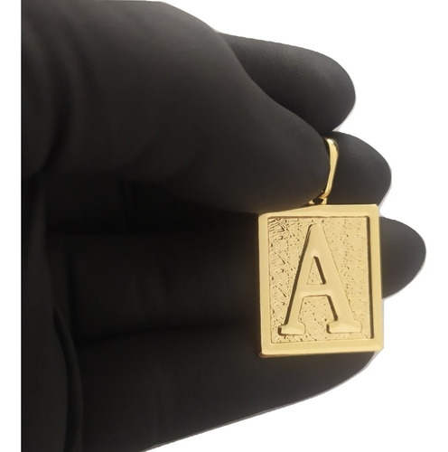 Imagem 3 de 3 de Pingente Com Inicial Do Nome Banhado A Ouro 18k Escolha Já