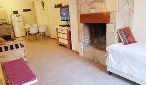Imagen 21 de 28 de Departamentos Turisticos / Temporales En San Martin De Los Andes De 1 A 4 Pax - Nivel Hotelero, C/estacionamiento, Patio, Parrilla, Wifi. Smartv, Inmejorable Ubicacion Y Calidad