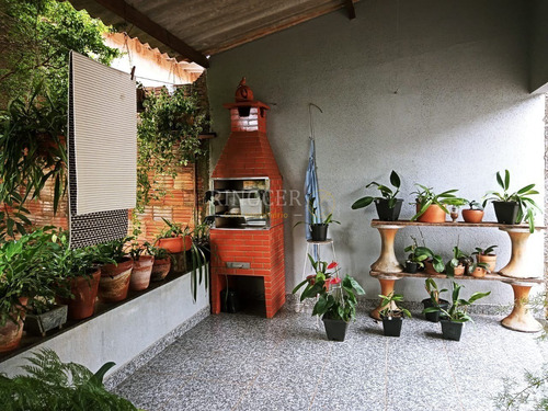 Imagem 20 de 23 de Casa Padrão Em Franca - Sp - Ca0216_rncr