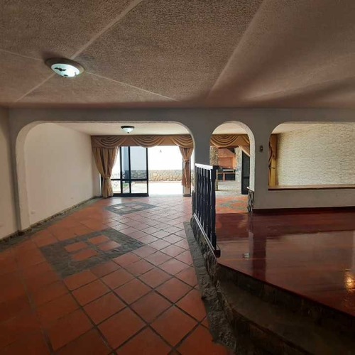 Imagen 4 de 21 de Vendo Casa 320m2 4h/3b/2p Santa Ines 4924