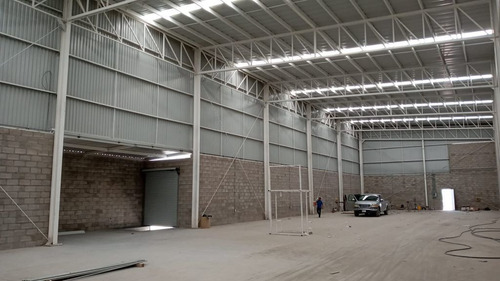 Imagen 3 de 10 de En Renta Bodega Indusrial Junto A Marmoles Godoy