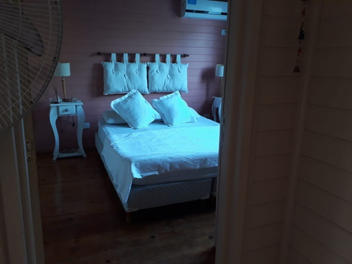 Imagen 4 de 14 de Cabaña El Bubu Ubicada En Rio Capitan Al 1000 A Metros Del Prana De Las Palmas Con Playita Privada Predio Parquizado Unico No Se Comparte 300mts2 Para 6 U 8 Personas Cuenta Con 2 Dormitorios Con Aire