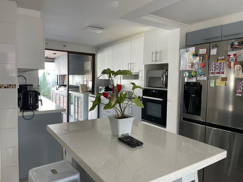 Casa En Venta De 3 Dorm. En Pudahuel