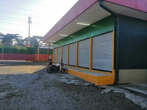 Imagen 2 de 3 de Local Comercial En Carretera A Masaya