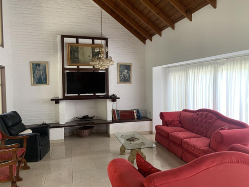 Imagen 14 de 27 de Alquiler Casa En Barrio Miraflores / Bayugar Negocios Inmobiliarios
