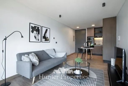 Departamento En Arriendo De 2 Dorm. En Las Condes