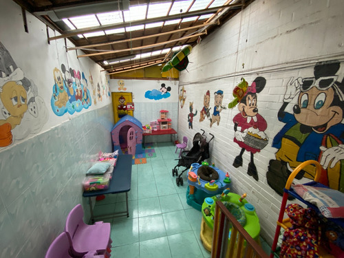 Casa O Jardín Infantil En Recoleta A Pasos De Metro