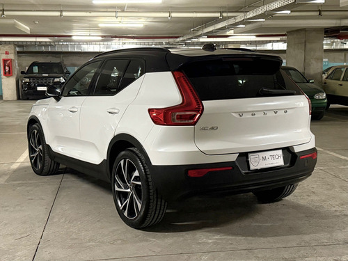 Volvo XC40 1.5 T5 R-Design Hybrid