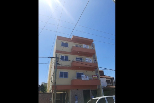 Imagen 1 de 10 de Departamento En Venta En Villa Luzuriaga