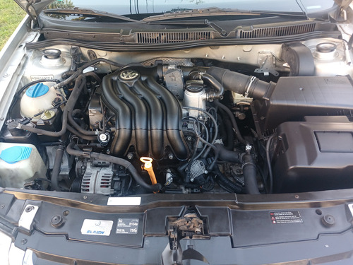Volkswagen Bora 2.0 Trendline 115cv Tiptronic