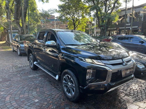 Mitsubishi L200 2.4 Di-d High Power 181cv Cuero