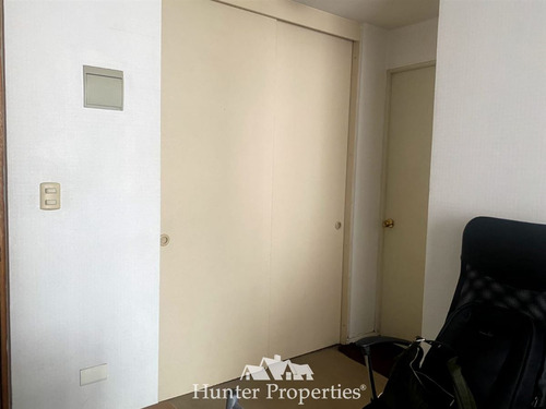 Depto En Venta De 2d+1b. En Santiago