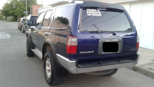 Toyota Hilux SW4 3.0 I Runner