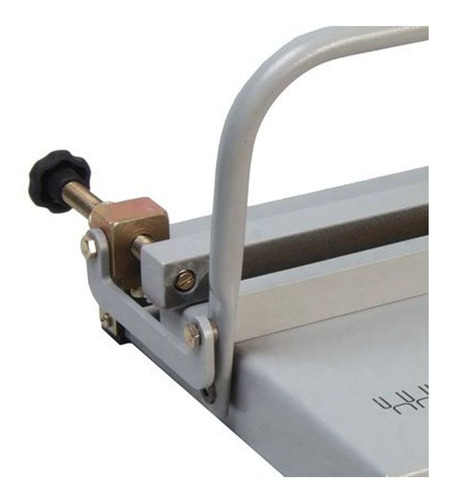 Imagem 2 de 2 de Fechadora De Wire-o Manual Universal Passo 2x1 E 3x1 350mm