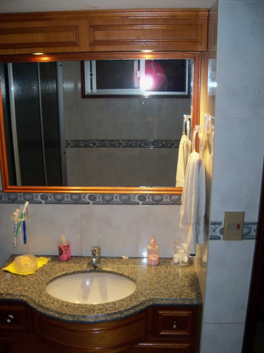 Vendo En Colon Casa Con Piscina , Barbacoa De 3 Dorm. Y Gar