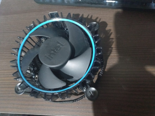 Imagen 2 de 3 de Disipador De Fábrica Del Core I5-12400f