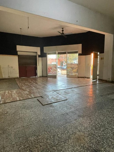 Local En Venta En Moron Sur