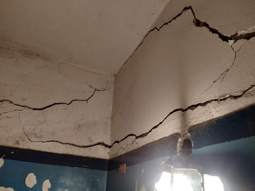Imagen 6 de 10 de Vendo Inmueble A Demoler O Reciclar En B° Los Paraísos