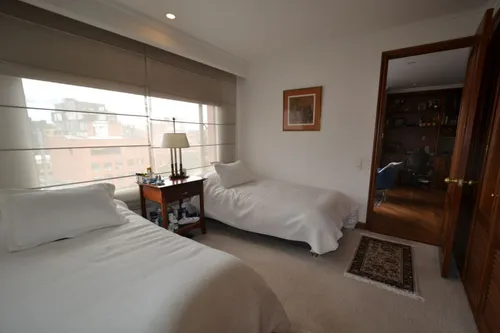 Apartamento En Venta En El Nogal. Cod V12046