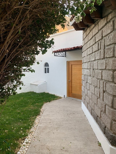 Casa En Renta Jurica El Pinar Una Sola Planta