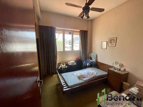 Casa En Lote Propio En Venta. Ciudadela. Excelente Ubicación