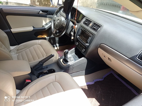 Imagem 6 de 6 de Volkswagen Jetta 2012 2.0 Tsi Highline 4p