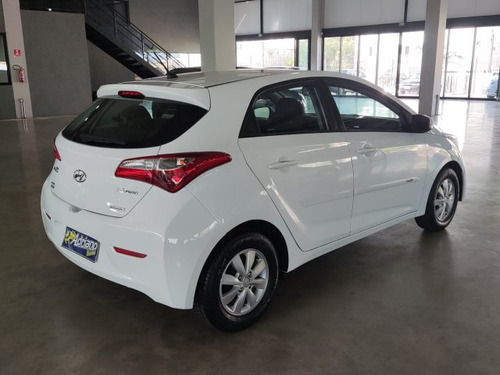 Hyundai HB20 HB20 1.6 COMFORT PLUS 16V FLEX 4P AUTOMÁTICO