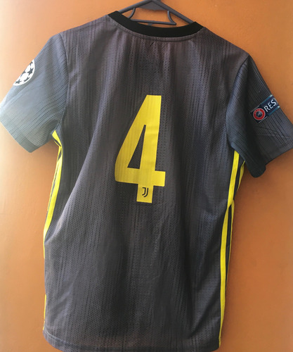 Playera De Juventus Jersey 2018/2019 Original Adidas Talla:s (Usado)