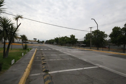 Bodega Con Oficinas En Arriendo En Sector Costanera Renca