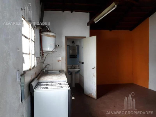 Imagen 7 de 30 de Venta En Bloque De 3 Locales Y 3 Viviendas Ituzaingo Retasado Oportunidad