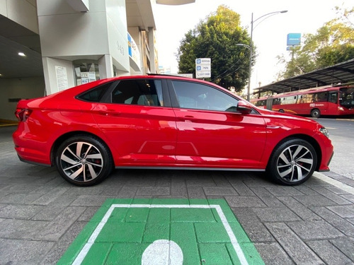 Imagen 3 de 8 de Volkswagen Jetta Gli