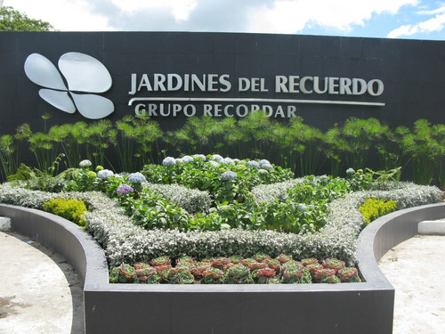 Imagen 1 de 2 de Lote Doble Cementerio Jardines Del Recuerdo En Bogotá.