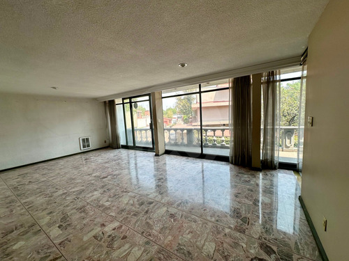 Casa En Venta En Lomas Altas