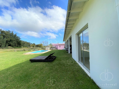 Imagen 20 de 26 de Moderna Casa Con Piscina En Barrio Privado Verde Mora, Punta Del Este