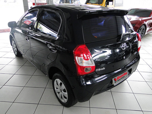 Toyota Etios Xs 5p