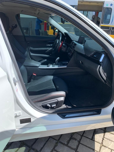 Imagem 11 de 15 de Bmw 320i Sport Gp 2018 Branca C/ Teto Solar
