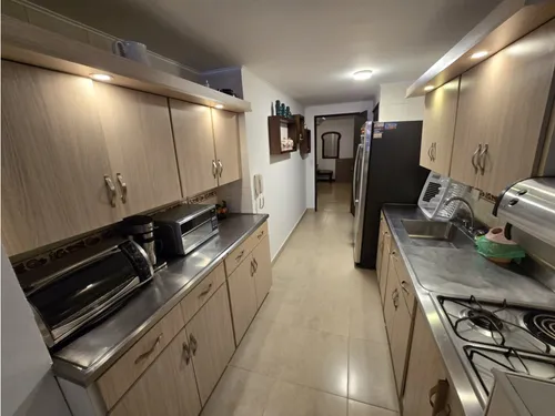 Vendo Amplio Apartamento En Conquistadores