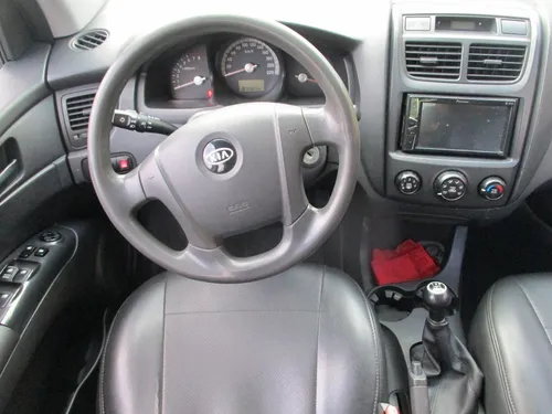 Kia New Sportage Lx 4x2 2000cc Mt Aa