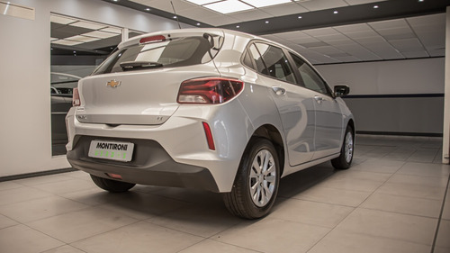 Imagen 4 de 25 de Chevrolet Onix 1.2 Lt