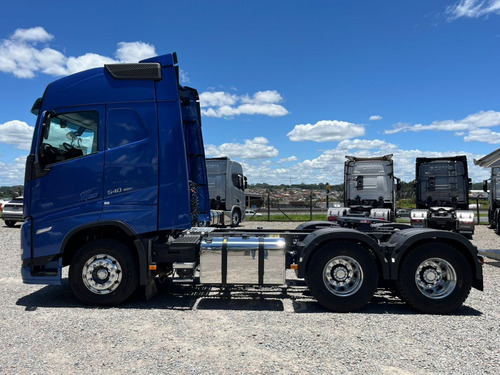 Volvo Fh 540 6x4 Ano 2023/2023 Azul Susp. Mola Pacote Ec Fh