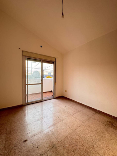 Alquiler Duplex A Metros De Av. Sabattini - 2 Dorm Con Cochera Y Patio - Veni A Verlo!